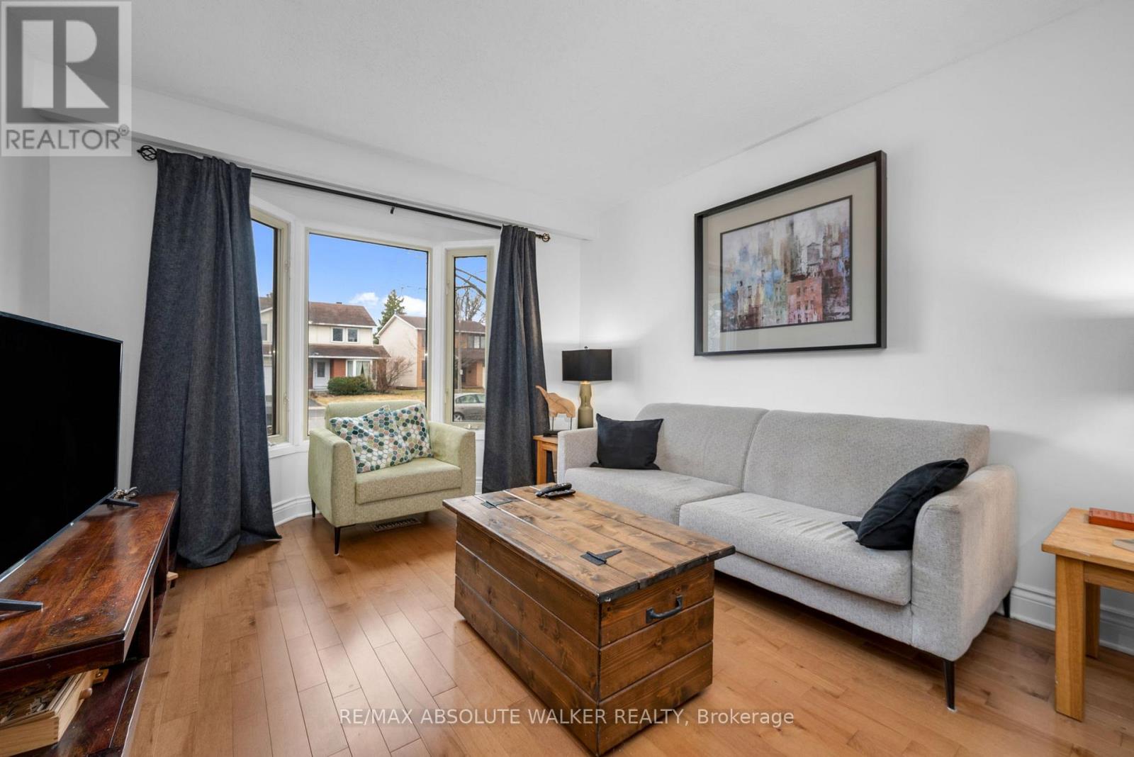 6289 Vorlage Drive, Ottawa, Ontario  K1C 2E4 - Photo 2 - X13005488