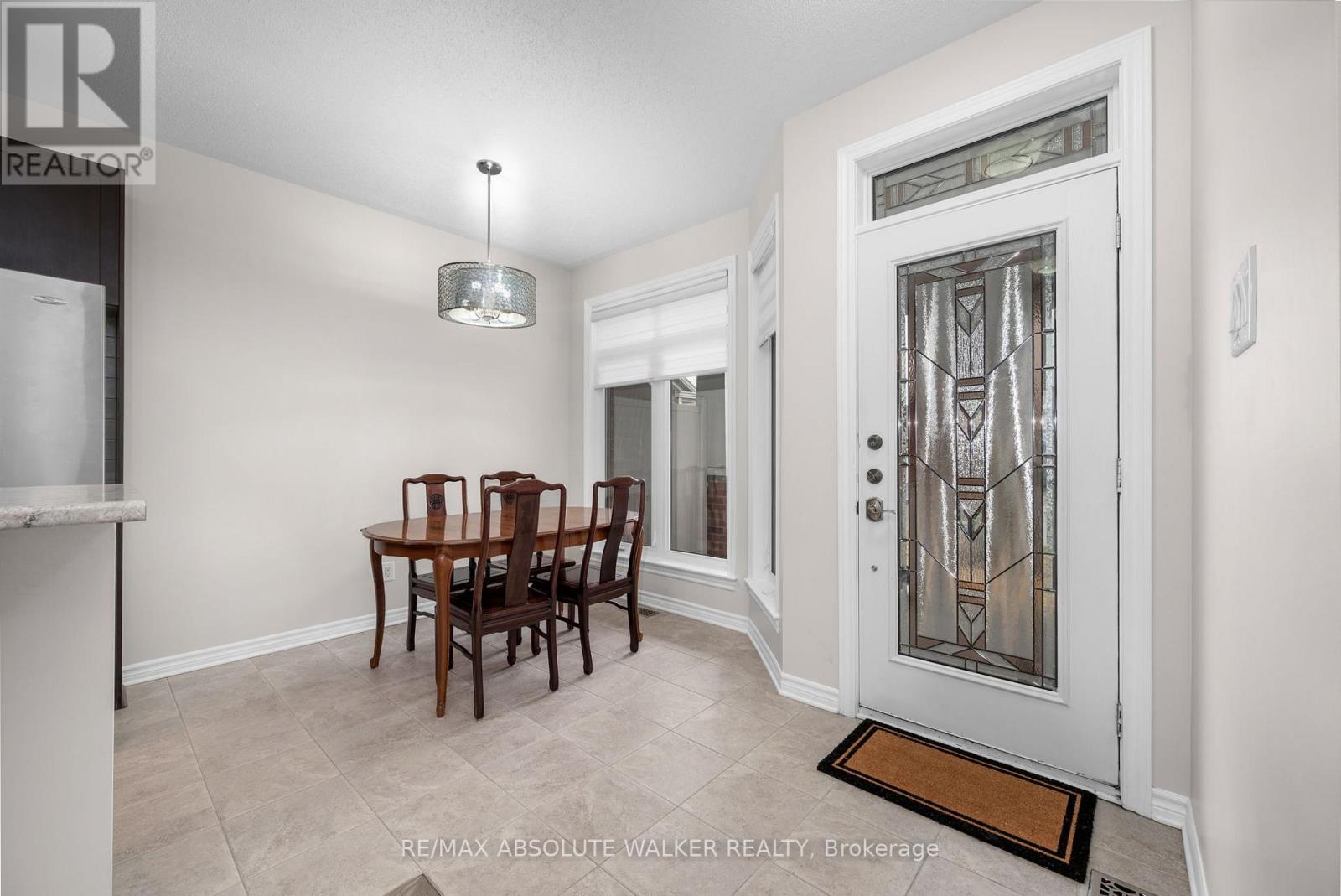 261 Bulrush Crescent, Ottawa, Ontario  K1T 0E5 - Photo 3 - X13005512