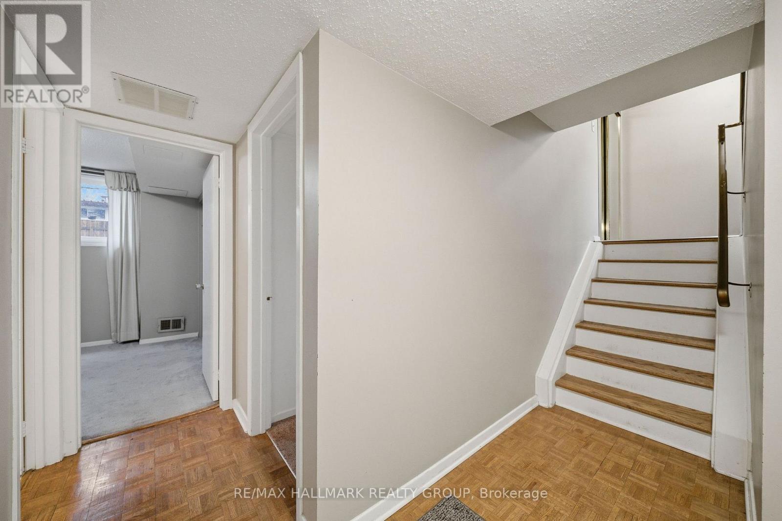 69 Woodmount Crescent, Ottawa, Ontario  K2E 5P9 - Photo 21 - X13005612