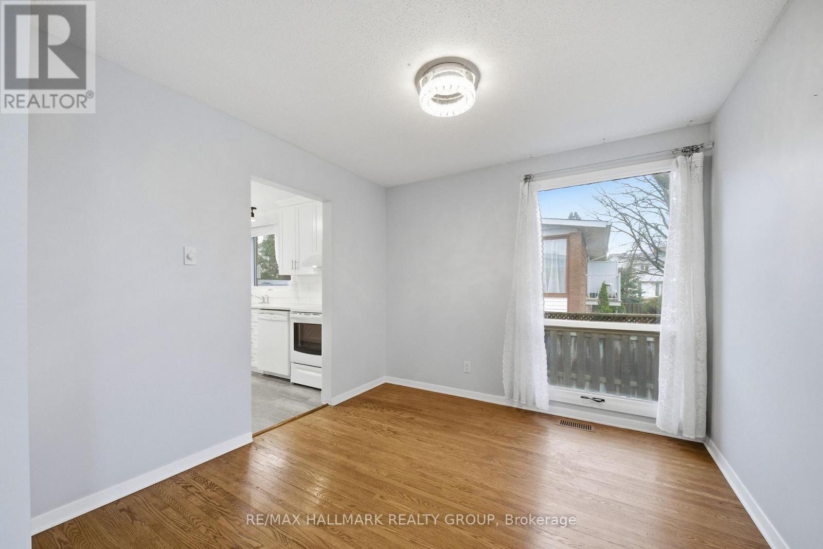 69 Woodmount Crescent, Ottawa, Ontario  K2E 5P9 - Photo 9 - X13005612