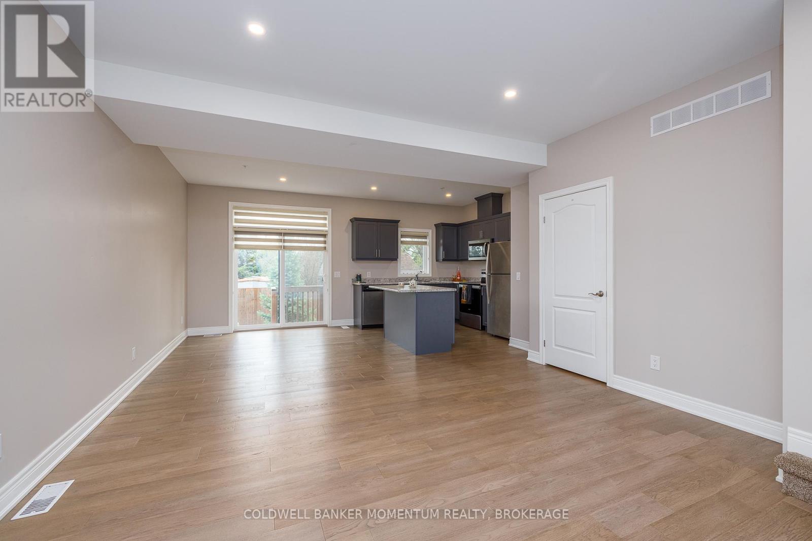 4 - 18 Corbin Street, St. Catharines, Ontario L2P 0E8 - Photo 7 - X13005592