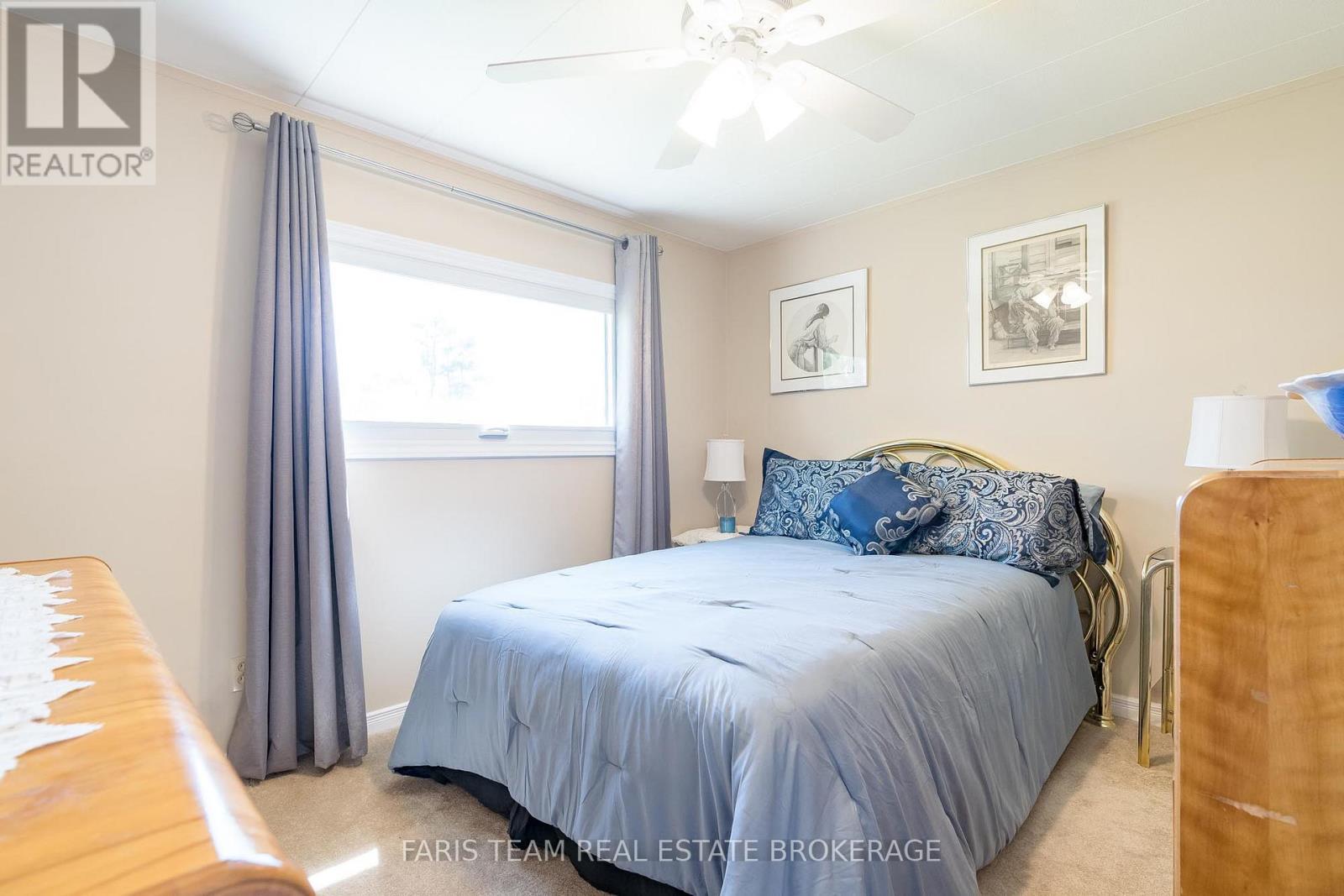 21 Hawthorne Drive, Innisfil, Ontario  L9S 1P7 - Photo 16 - N13005520