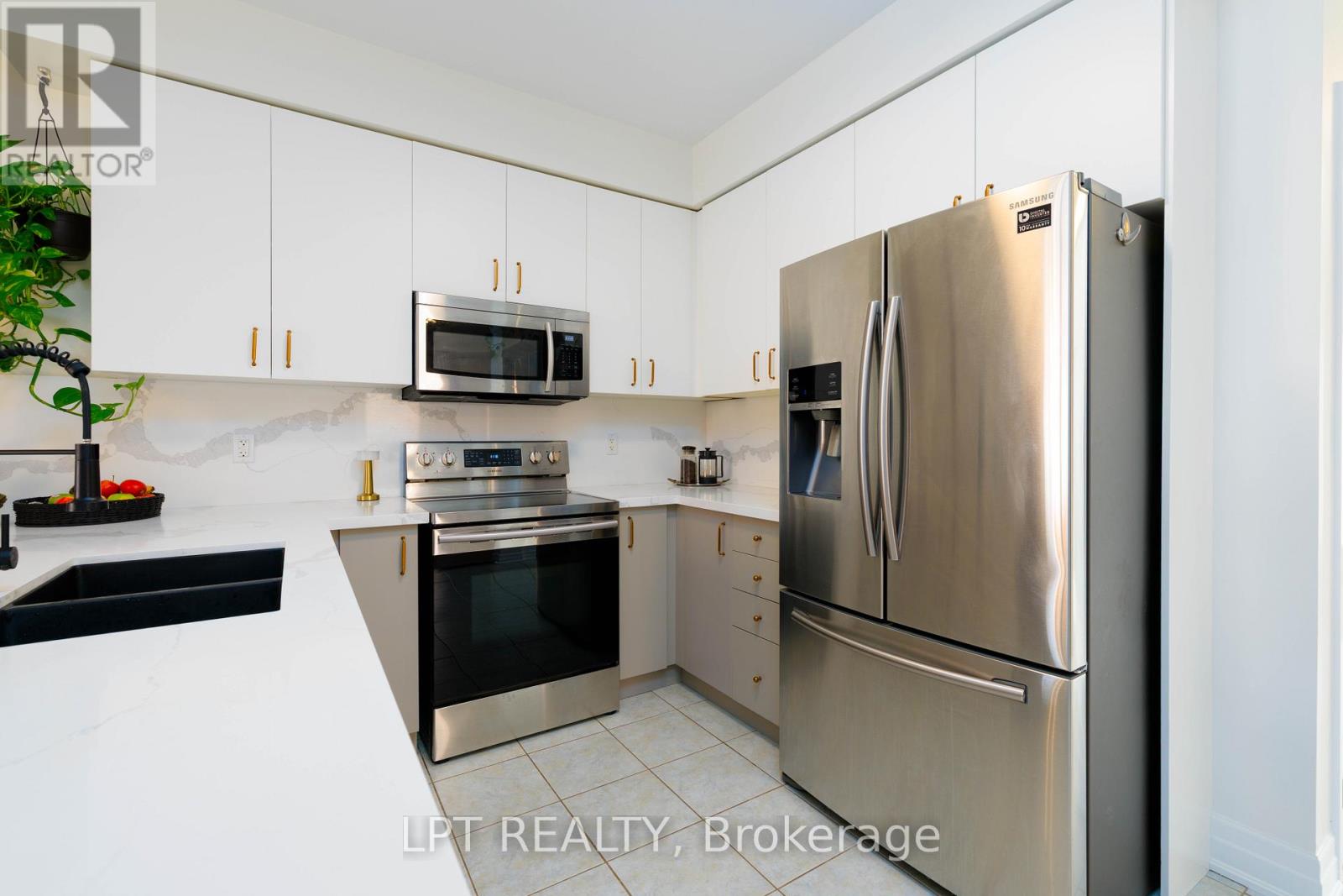 16 Bardawill Avenue, Georgina, Ontario  L4P 0E7 - Photo 10 - N13005558