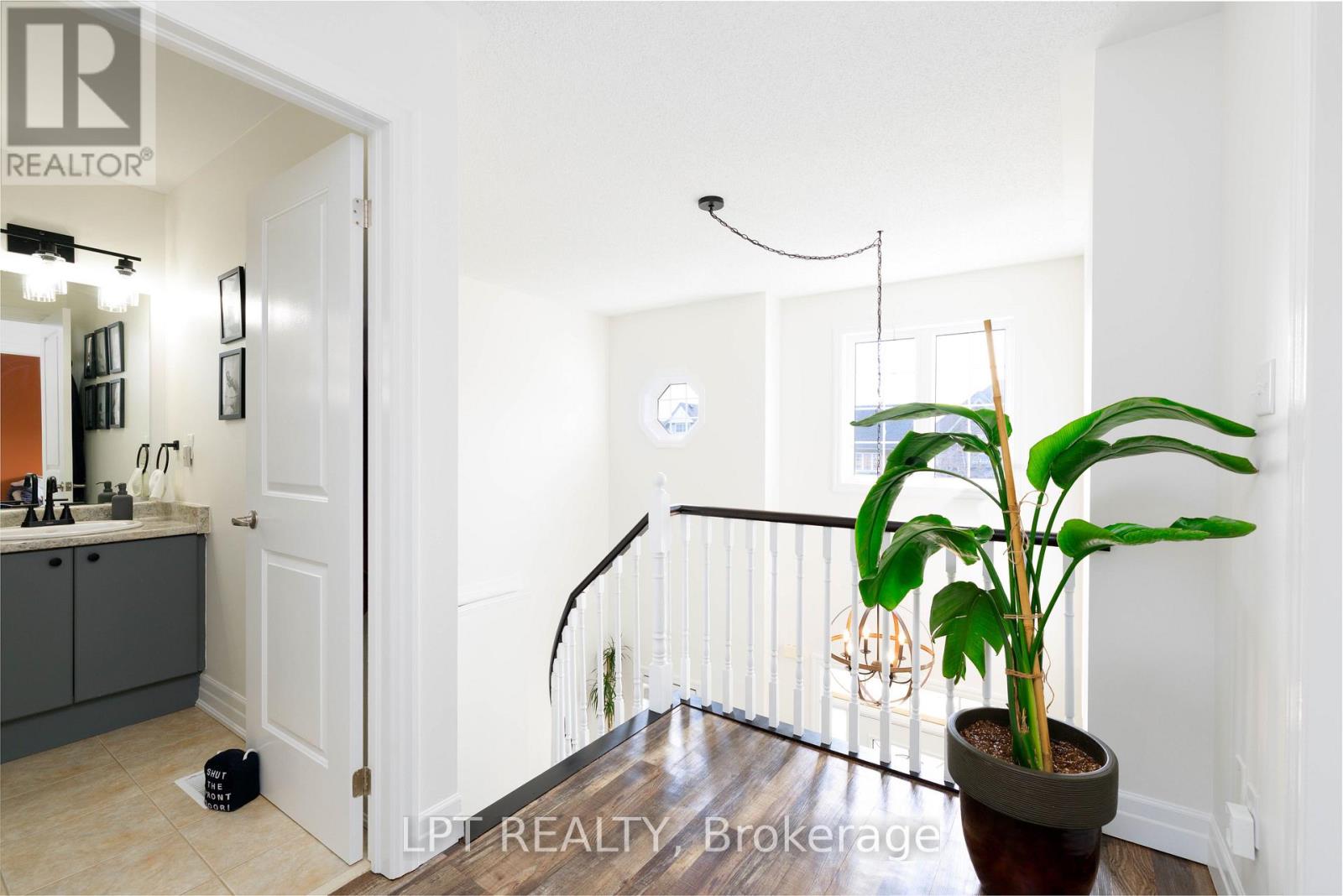 16 Bardawill Avenue, Georgina, Ontario  L4P 0E7 - Photo 17 - N13005558