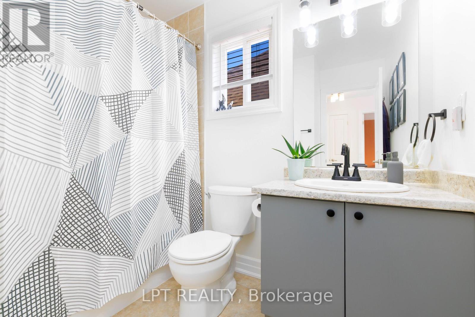 16 Bardawill Avenue, Georgina, Ontario  L4P 0E7 - Photo 26 - N13005558