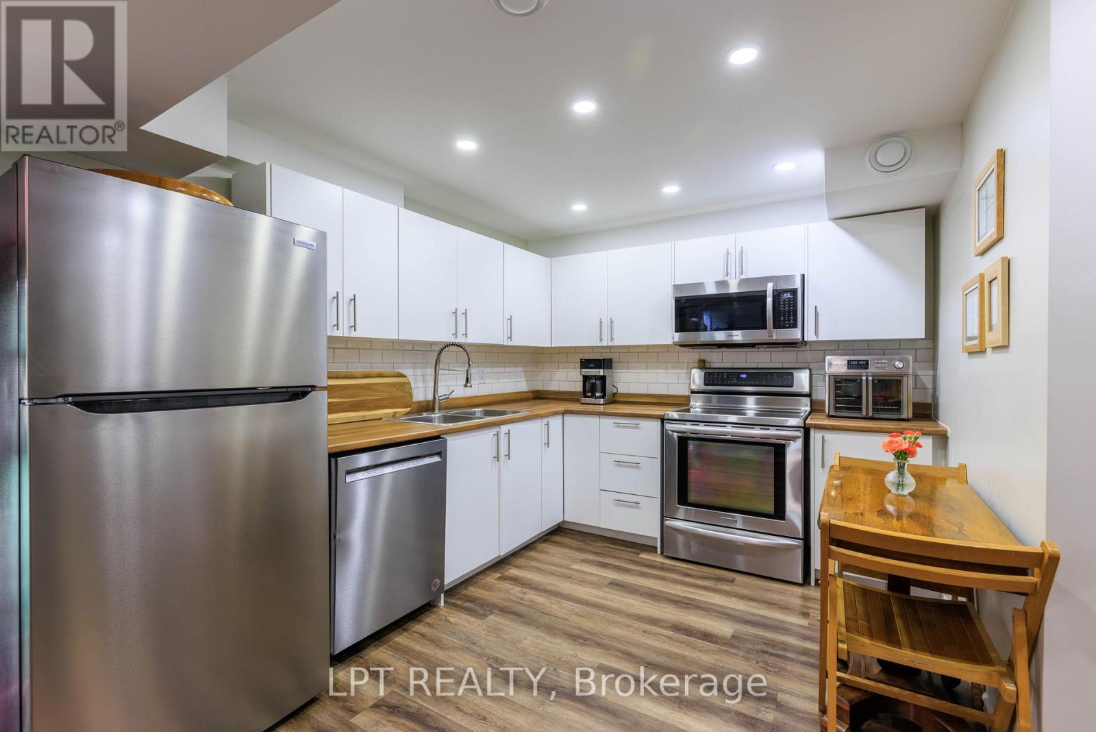 16 Bardawill Avenue, Georgina, Ontario  L4P 0E7 - Photo 29 - N13005558