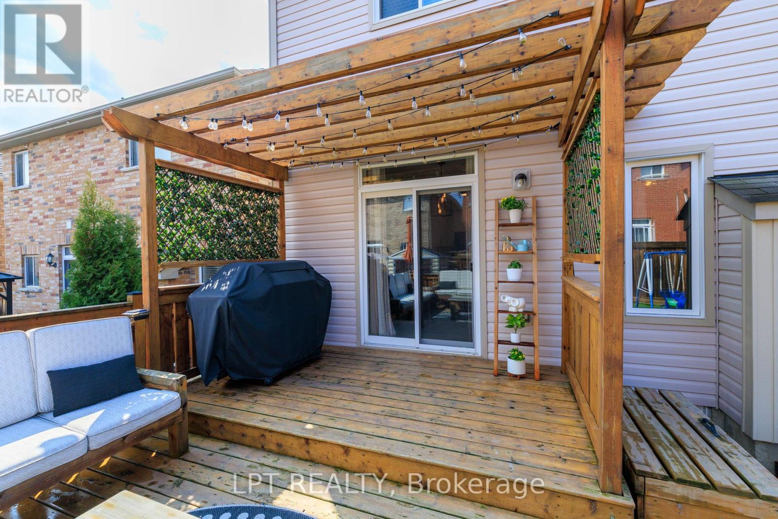 16 Bardawill Avenue, Georgina, Ontario  L4P 0E7 - Photo 34 - N13005558