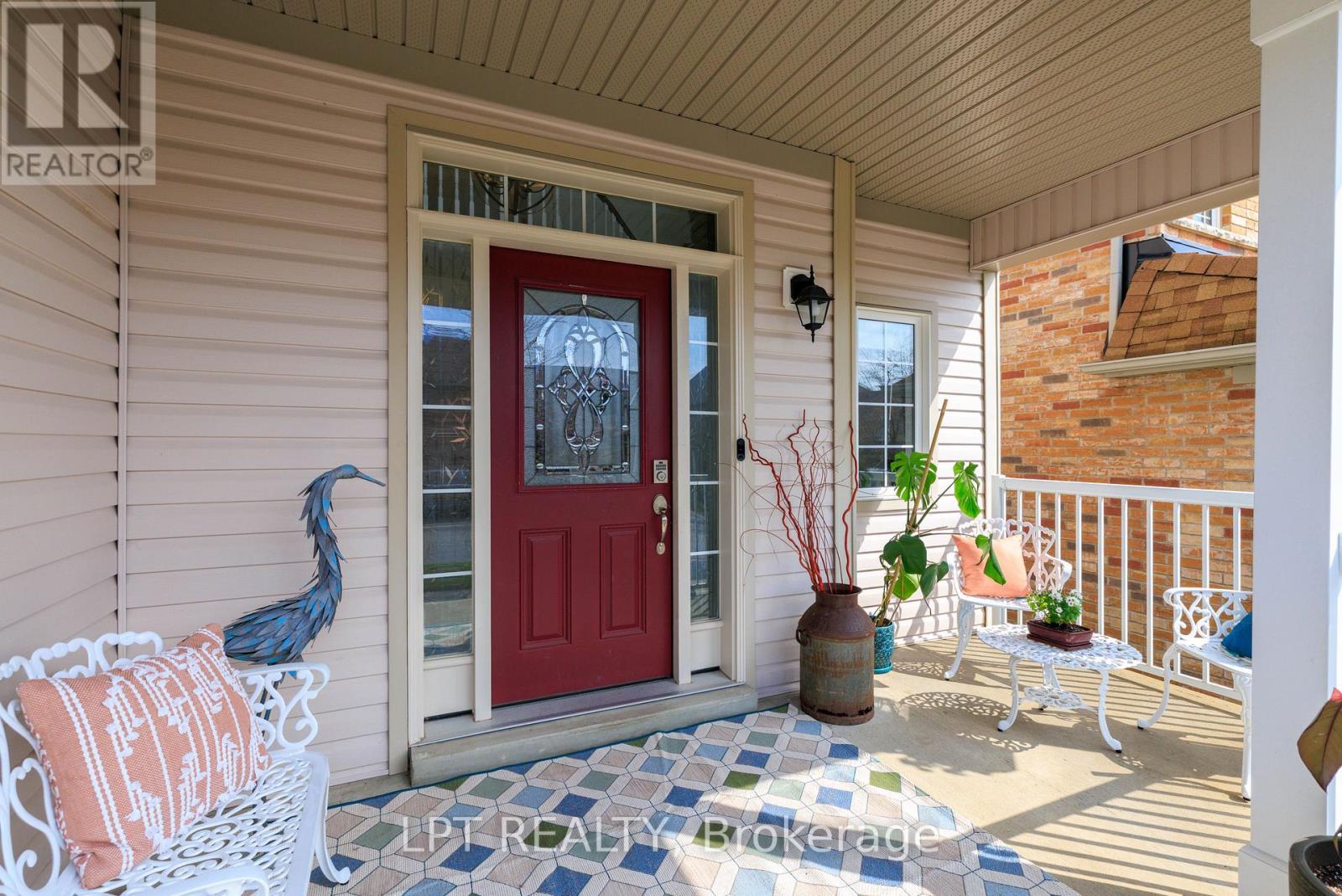 16 Bardawill Avenue, Georgina, Ontario  L4P 0E7 - Photo 5 - N13005558