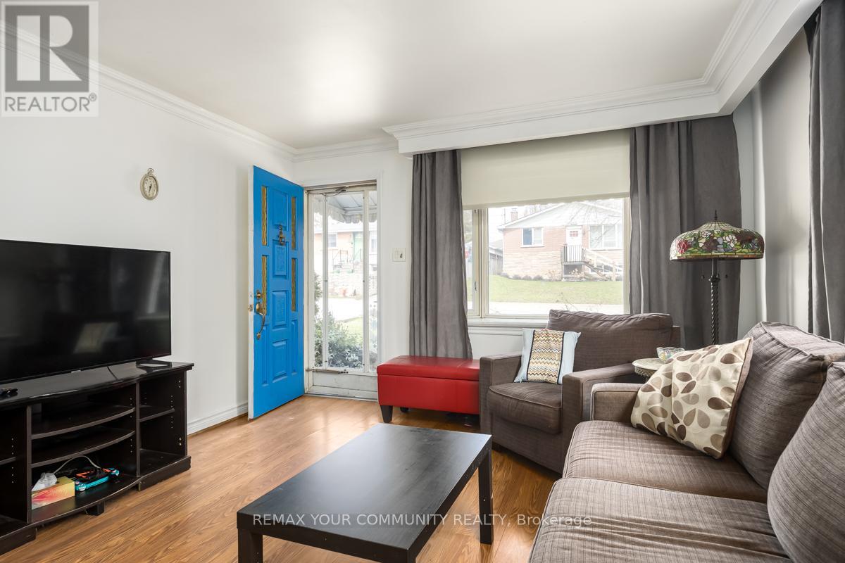 156 James Street, Bradford West Gwillimbury (Bradford), Ontario  L3Z 1J7 - Photo 4 - N13005560