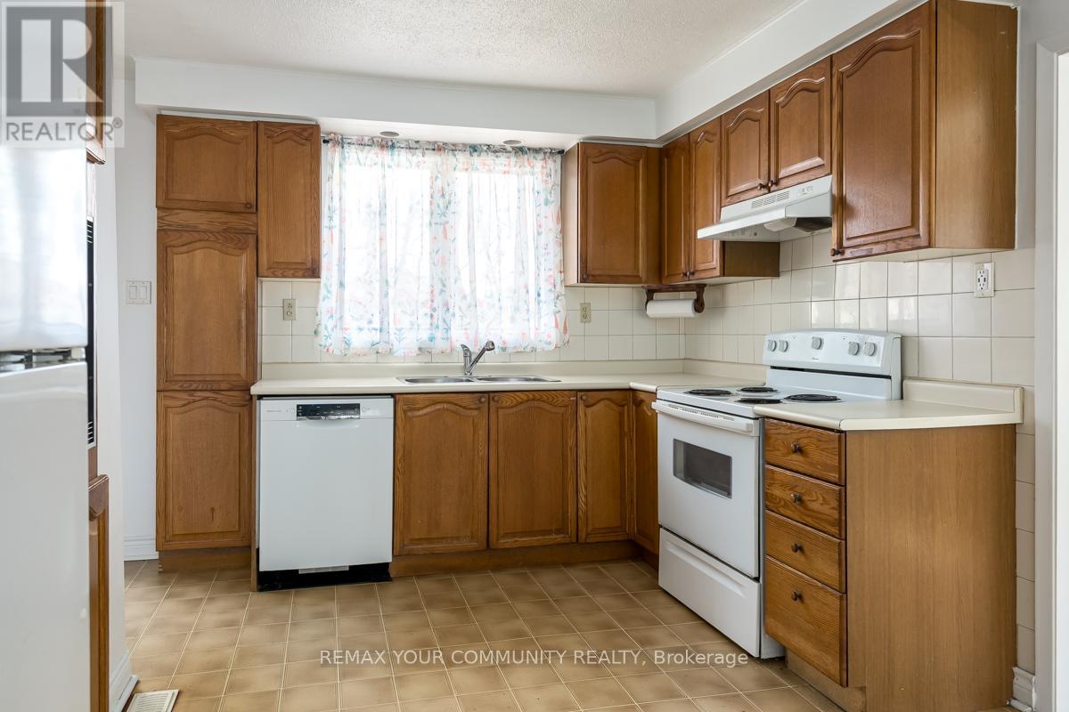 156 James Street, Bradford West Gwillimbury (Bradford), Ontario  L3Z 1J7 - Photo 6 - N13005560