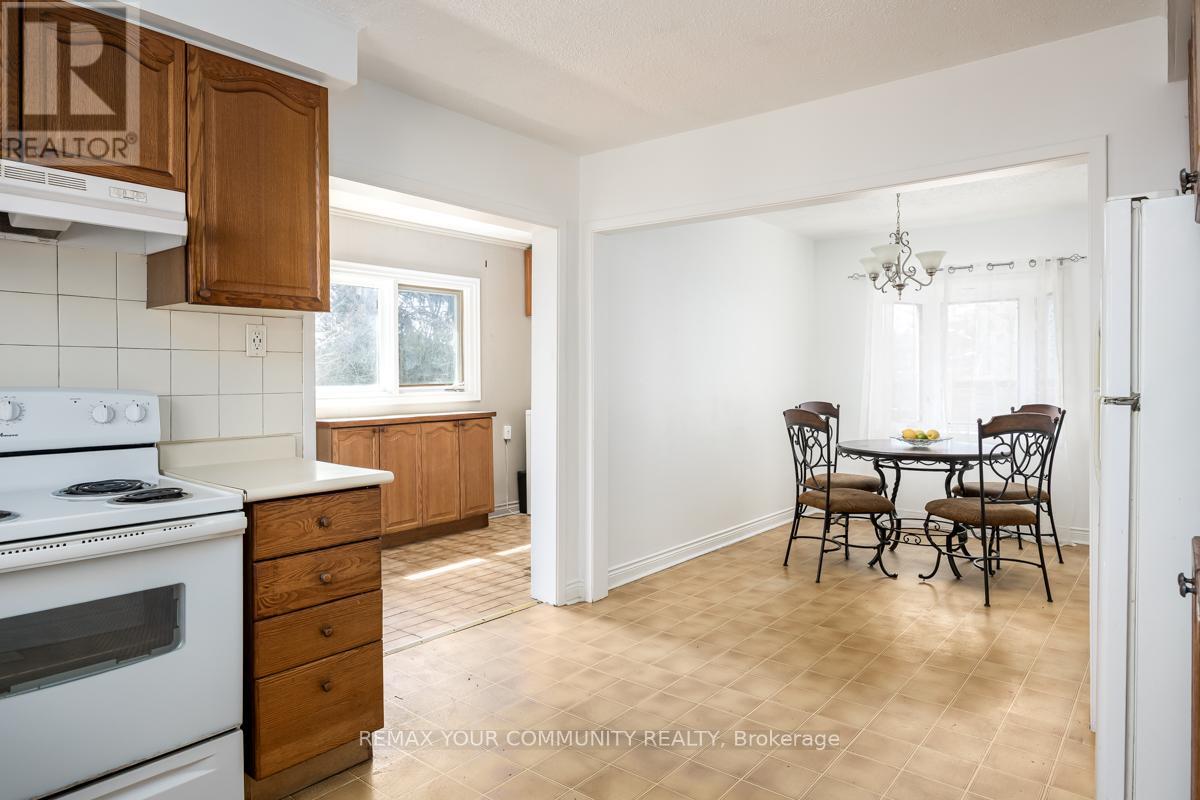 156 James Street, Bradford West Gwillimbury (Bradford), Ontario  L3Z 1J7 - Photo 7 - N13005560