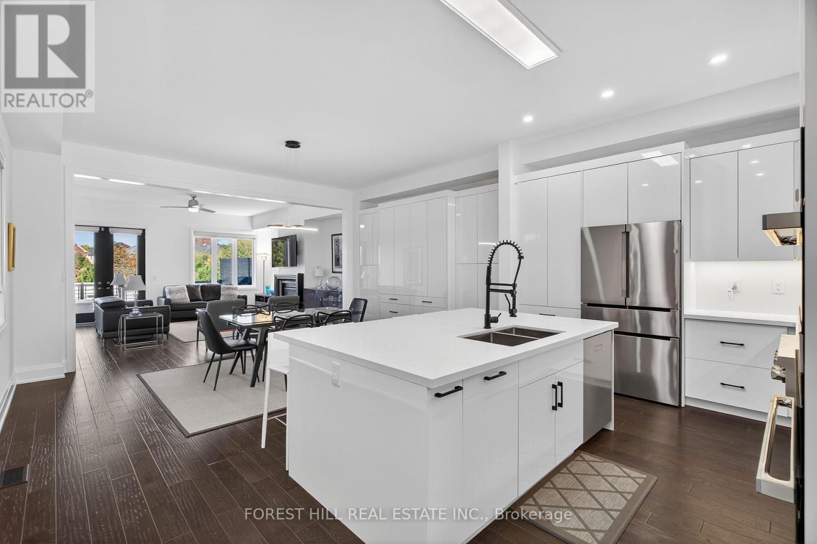 107 Hesperus Road, Vaughan, Ontario  L4J 0G9 - Photo 5 - N13005602