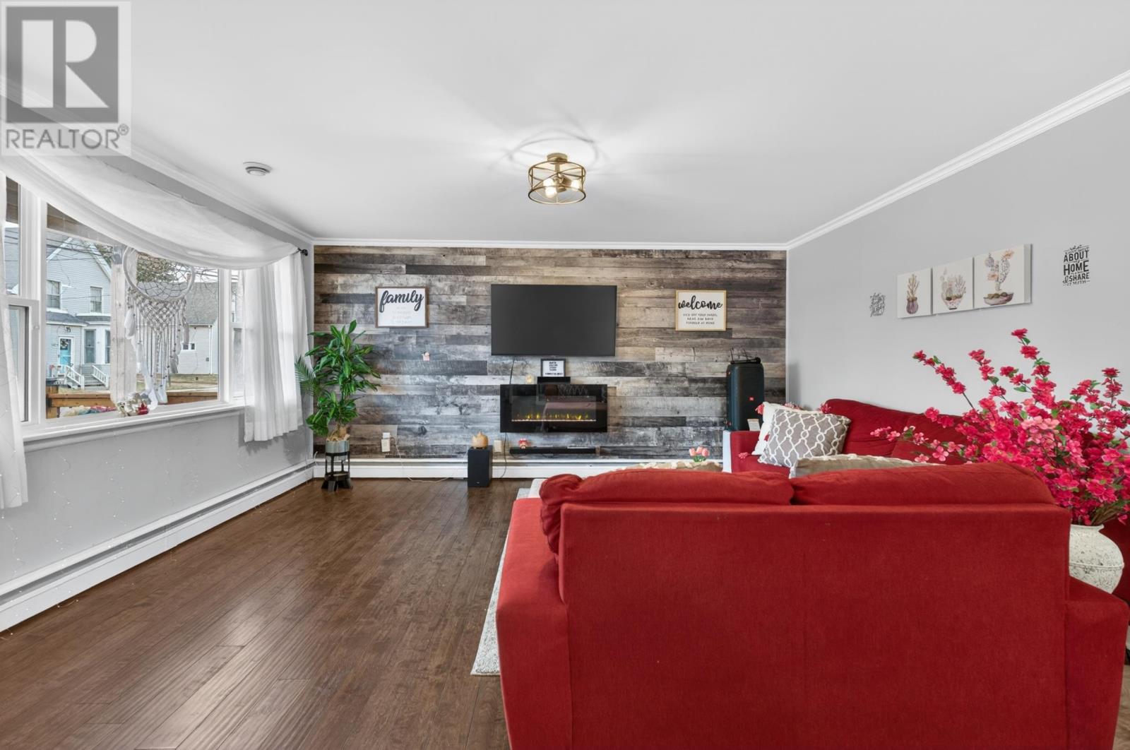 338 Myrtle Street, Summerside, Prince Edward Island  C1N 1X6 - Photo 5 - 202607595