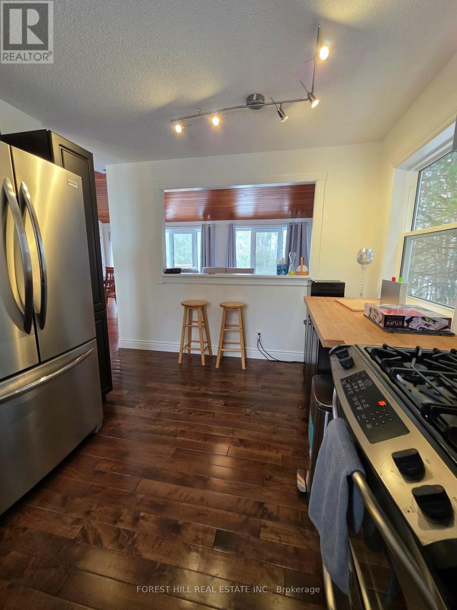 859 Lakeshore Road E, Oro-Medonte, Ontario  L0L 1T0 - Photo 5 - S12991816