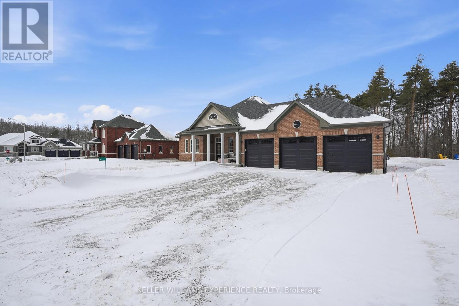 4 Forest Heights Court, Oro-Medonte (Sugarbush), Ontario  L0L 2E0 - Photo 3 - S13005476