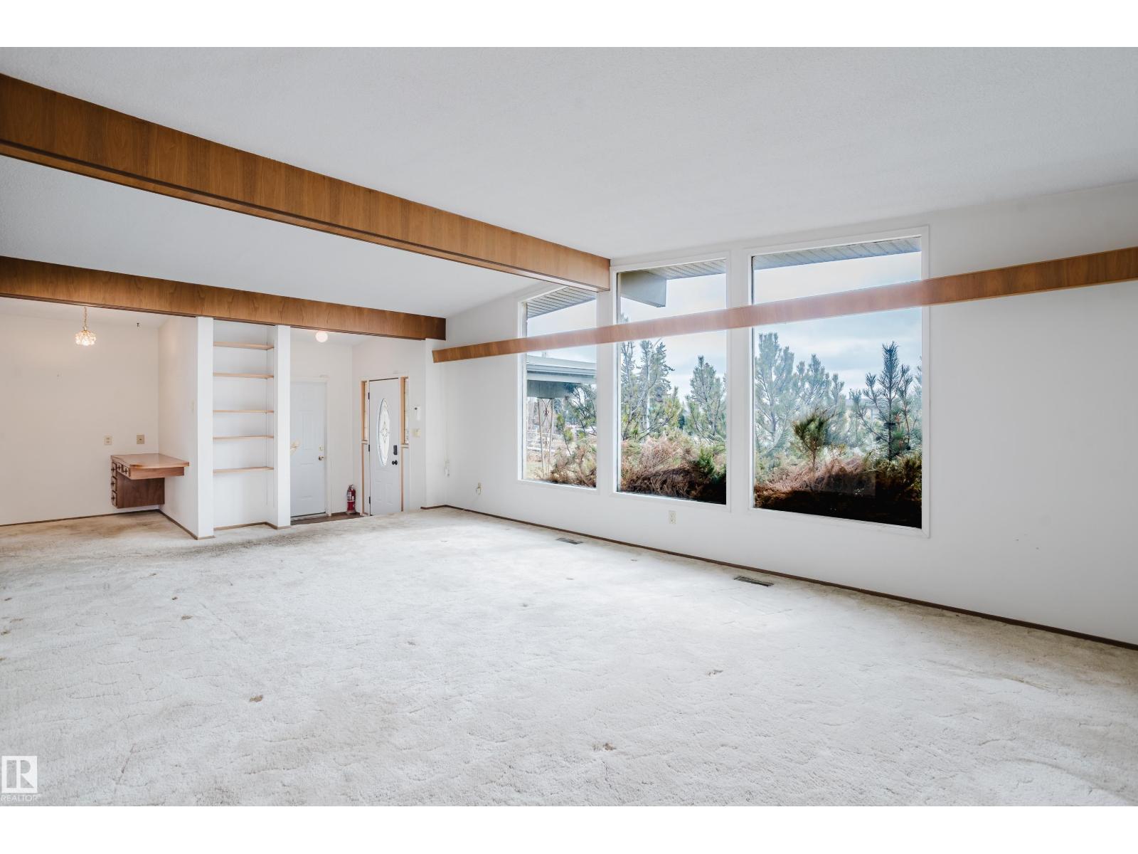 9536 151 Av Nw, Edmonton, Alberta  T5E 2R3 - Photo 2 - E4482529