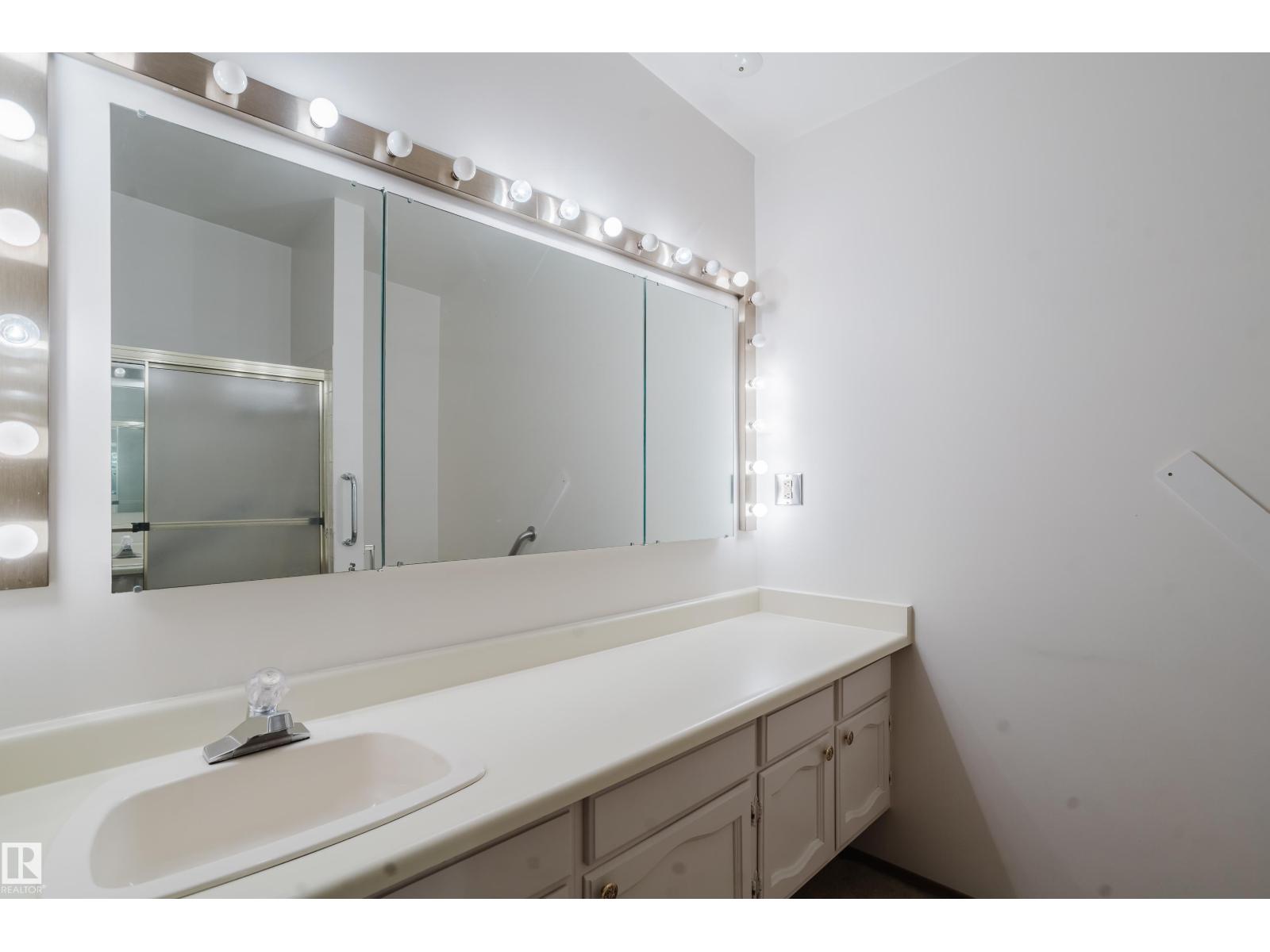 9536 151 Av Nw, Edmonton, Alberta  T5E 2R3 - Photo 33 - E4482529