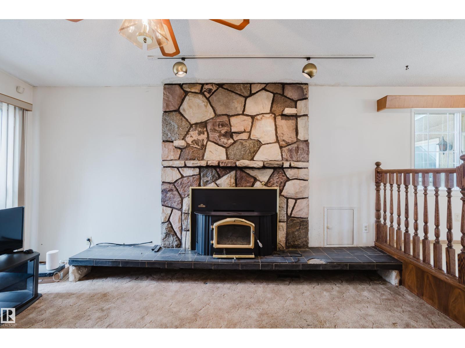 9536 151 Av Nw, Edmonton, Alberta  T5E 2R3 - Photo 5 - E4482529