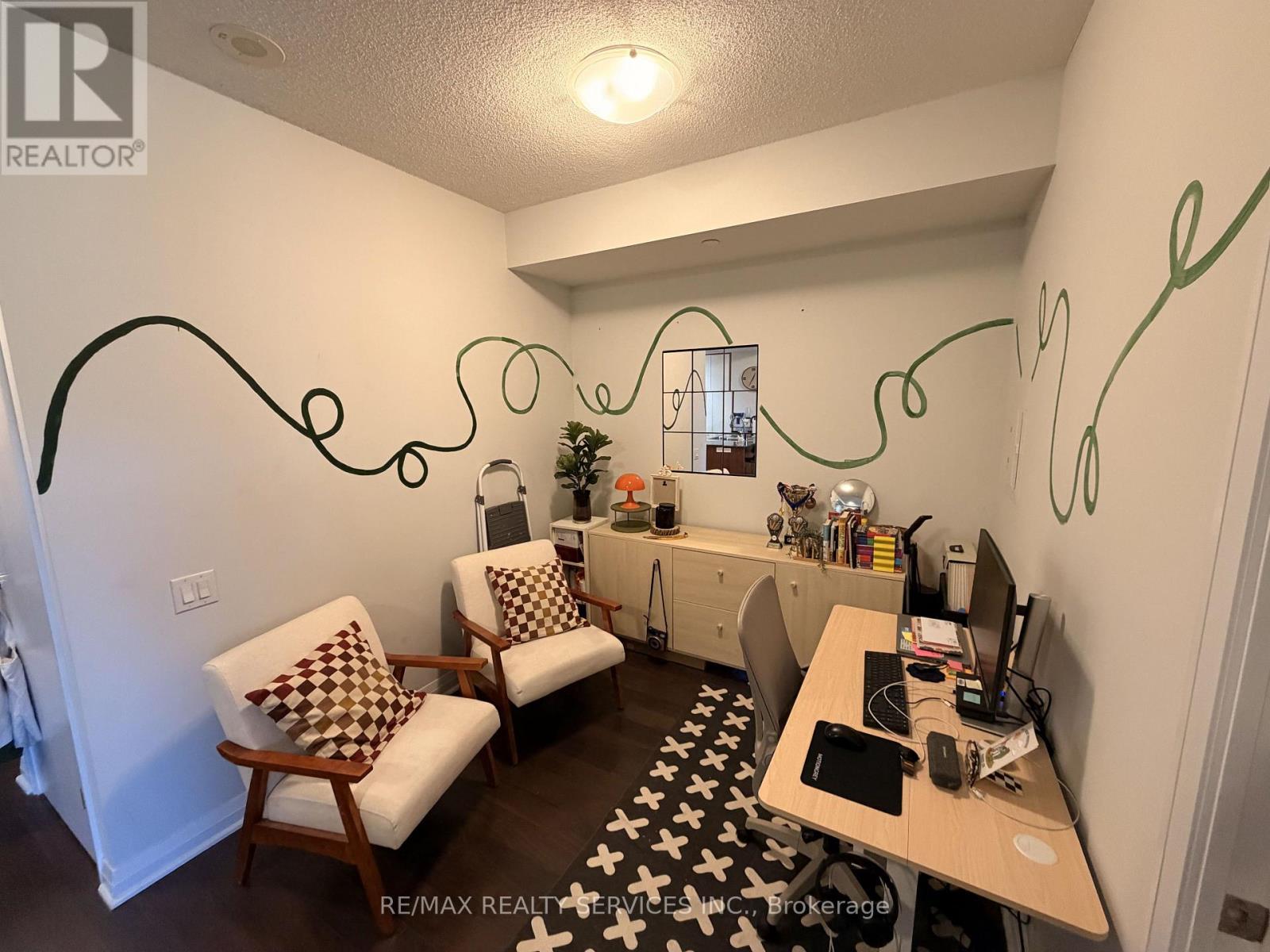 211 - 1 Valhalla Inn Road, Toronto, Ontario  M9B 1S9 - Photo 8 - W13005414