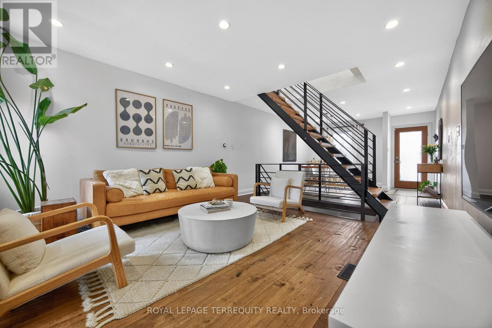 75 Priscilla Avenue, Toronto, Ontario  M6S 3W4 - Photo 15 - W13005420