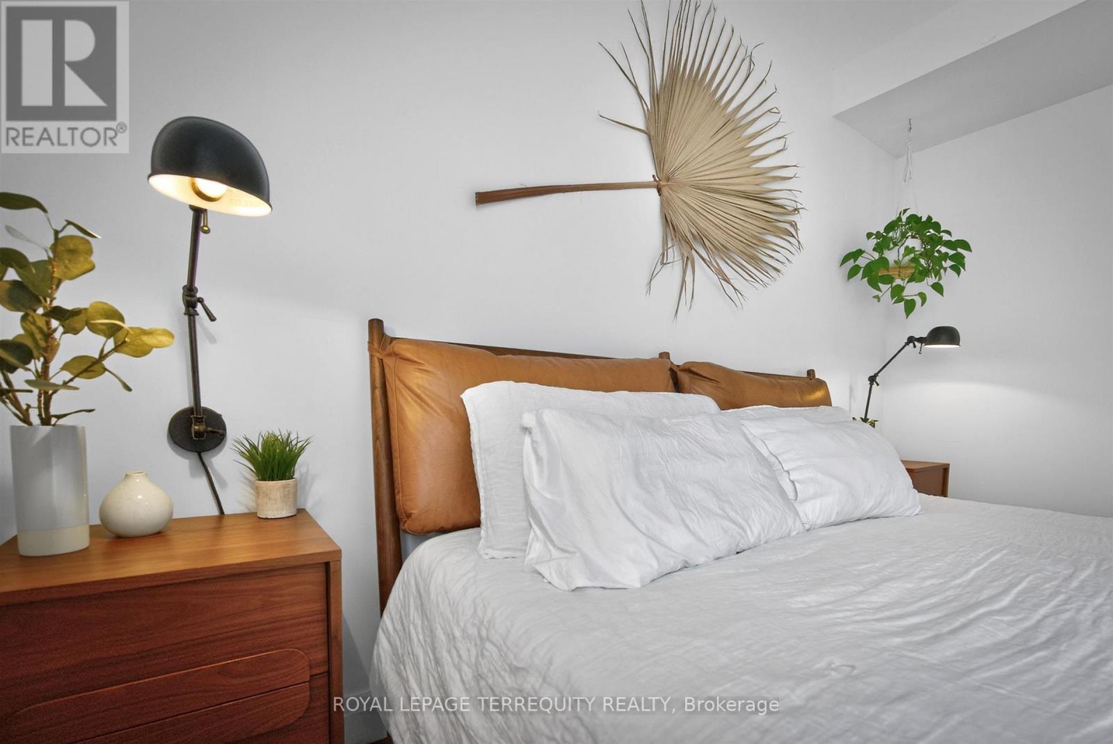 75 Priscilla Avenue, Toronto, Ontario  M6S 3W4 - Photo 24 - W13005420