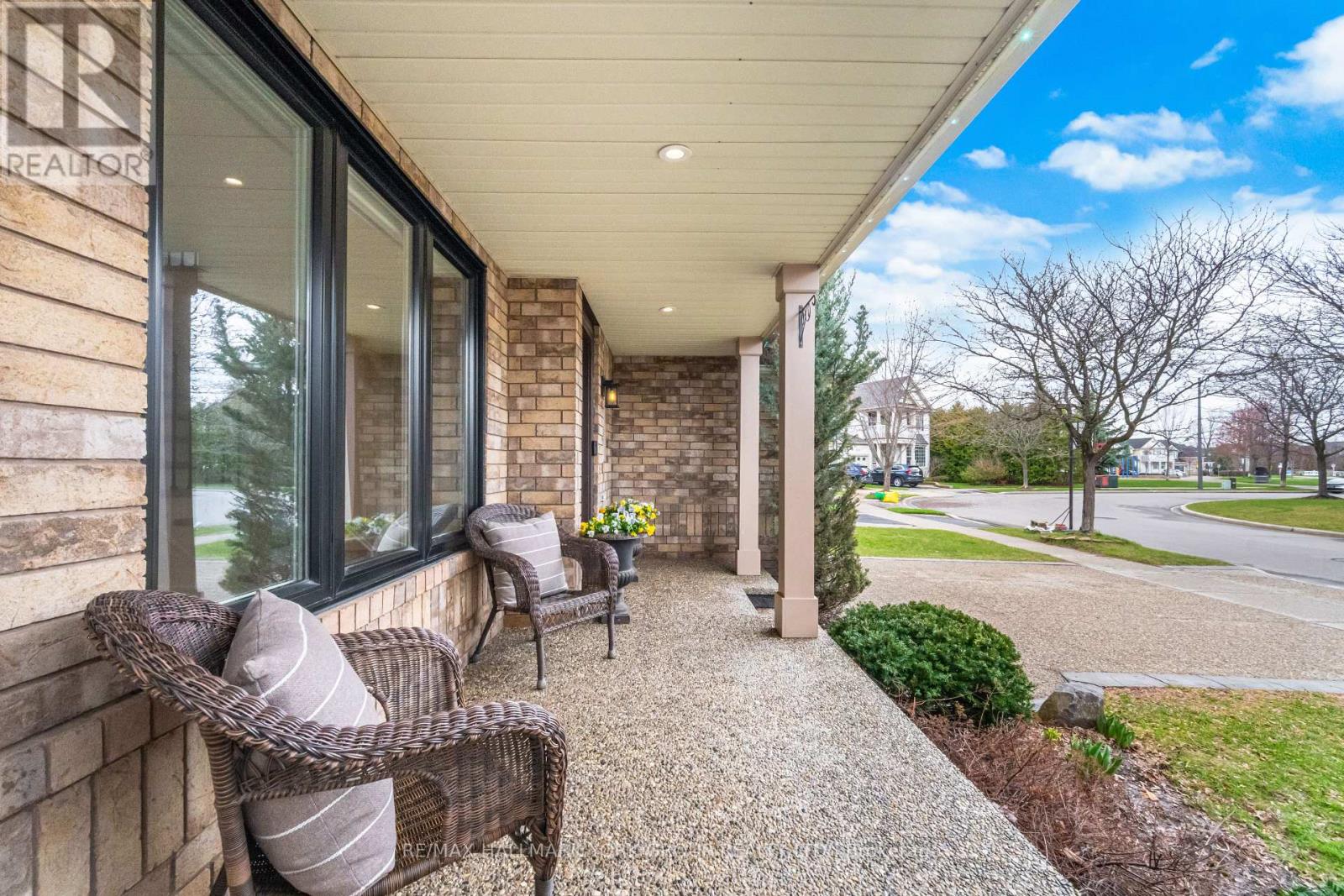 882 Mcduffe Crescent, Milton, Ontario  L9T 6M7 - Photo 3 - W13005436