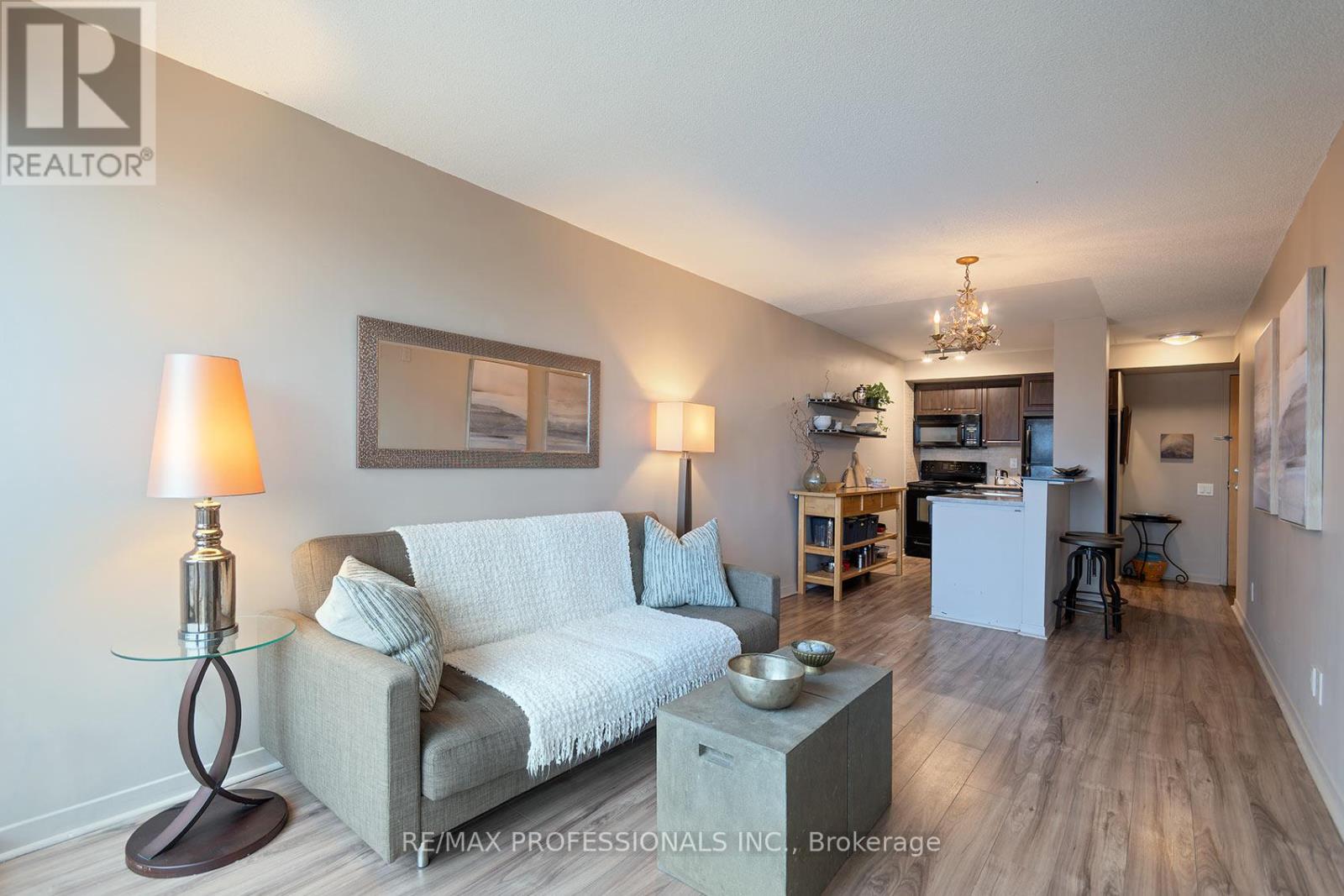 704 - 1040 The Queensway, Toronto, Ontario M8Z 0A7 - Photo 14 - W13005450