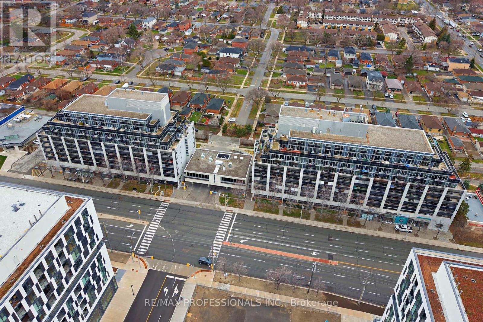 704 - 1040 The Queensway, Toronto, Ontario M8Z 0A7 - Photo 3 - W13005450