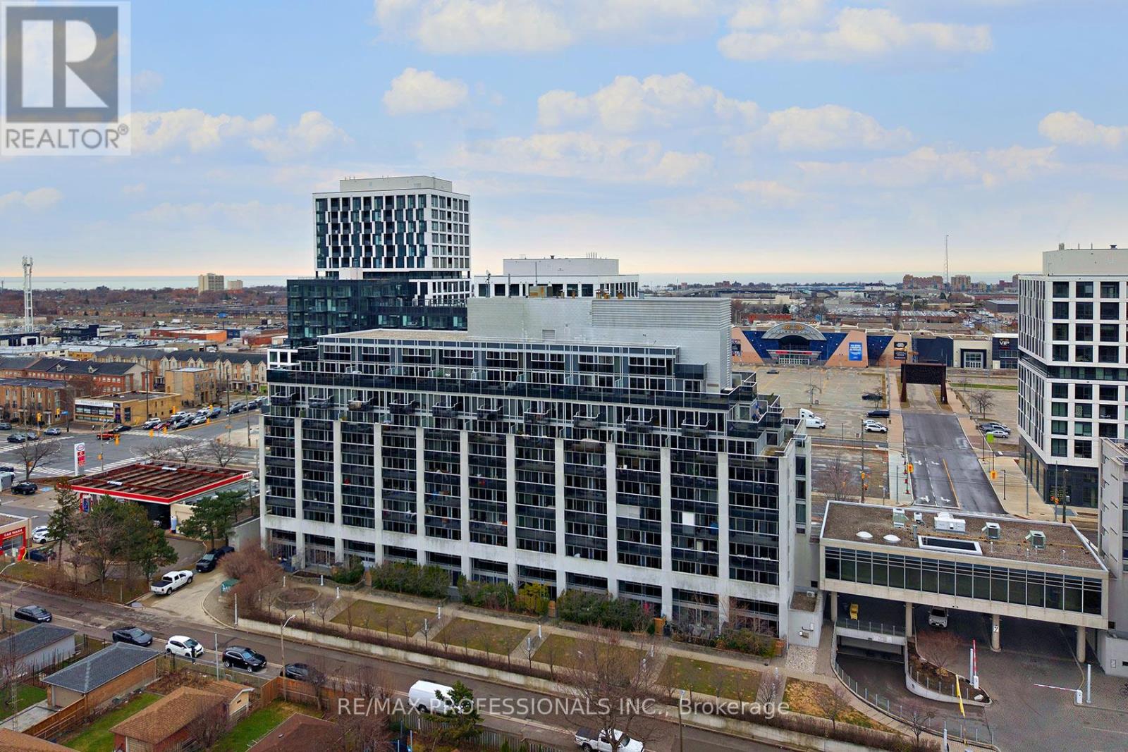 704 - 1040 The Queensway, Toronto, Ontario M8Z 0A7 - Photo 4 - W13005450
