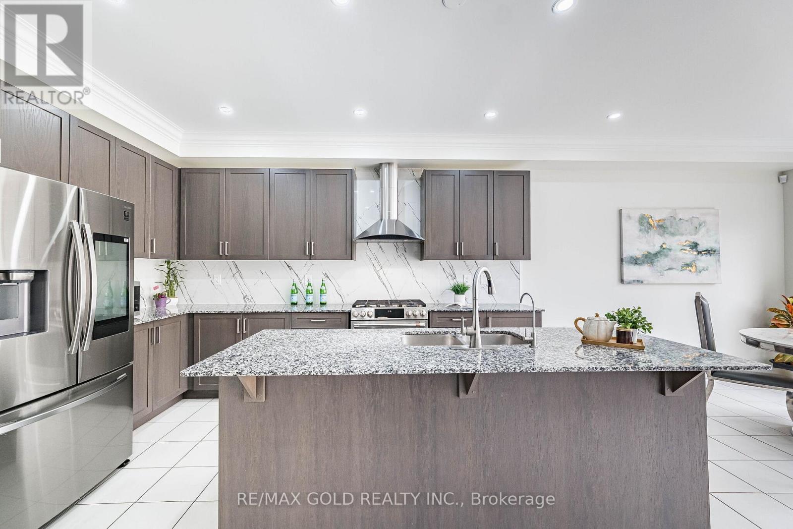 6 Agosto Street, Brampton, Ontario  L7A 5B1 - Photo 10 - W13005466