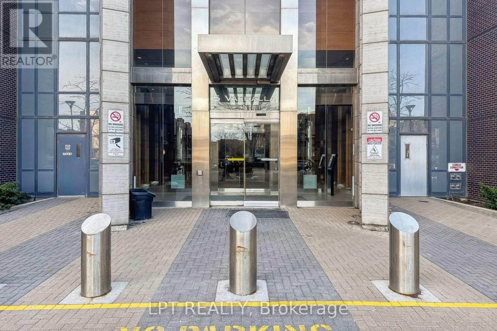 3105 - 5 Valhalla Inn Road, Toronto, Ontario  M9B 0B1 - Photo 3 - W13005482