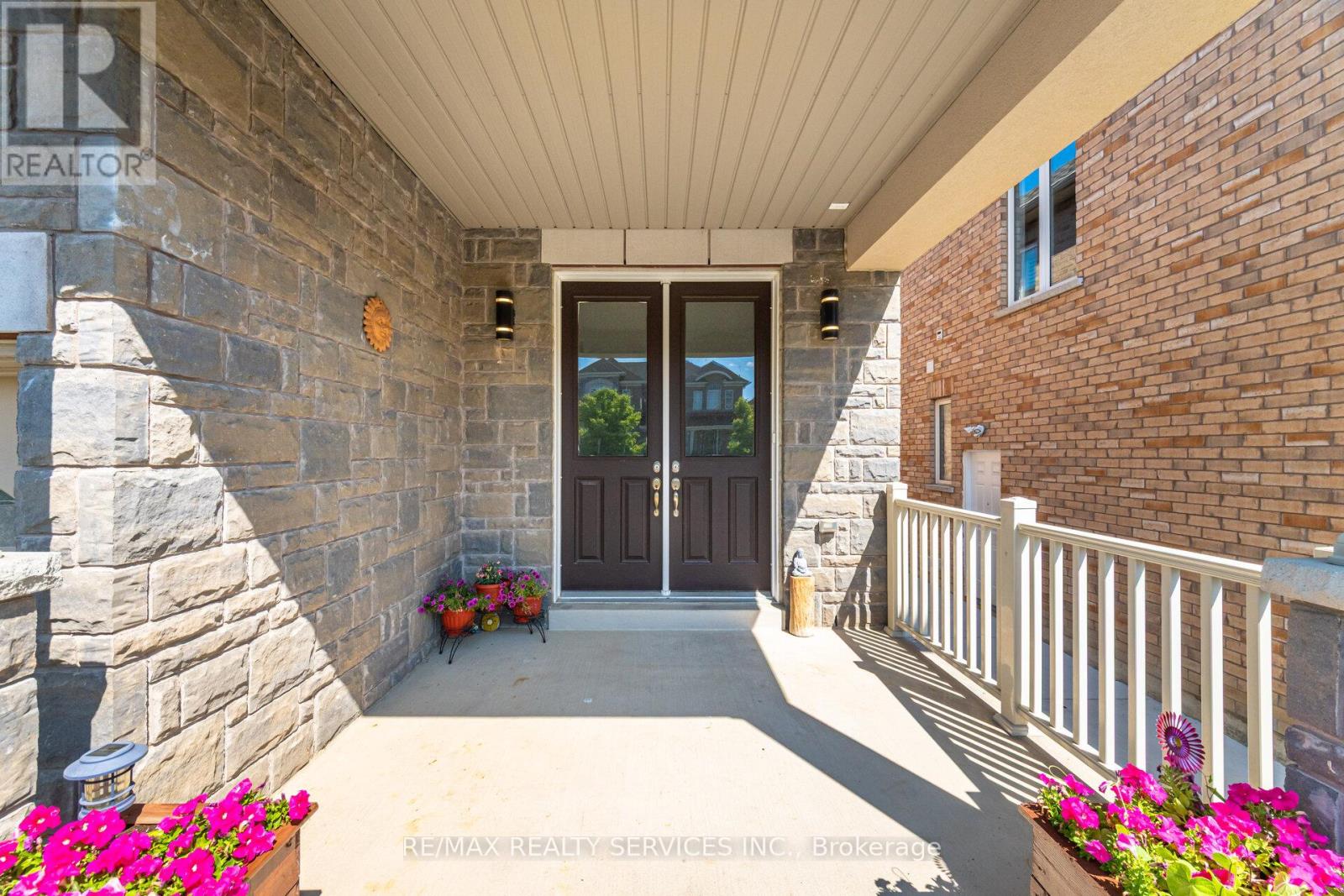 9 Meadowcreek Road, Caledon, Ontario  L7C 3Y9 - Photo 6 - W13005496