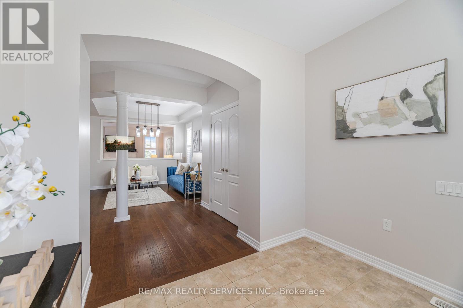 9 Meadowcreek Road, Caledon, Ontario  L7C 3Y9 - Photo 8 - W13005496