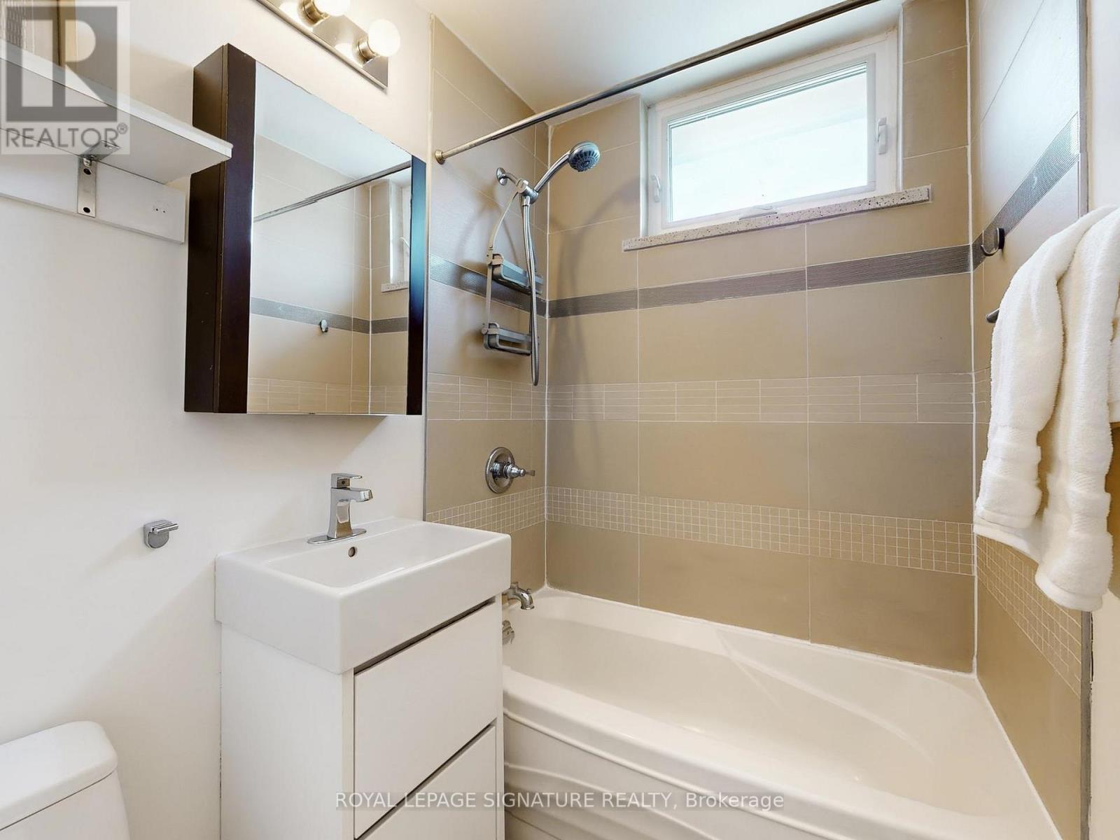 Ph11 - 80 Coe Hill Drive, Toronto, Ontario  M6S 3C9 - Photo 21 - W13005572