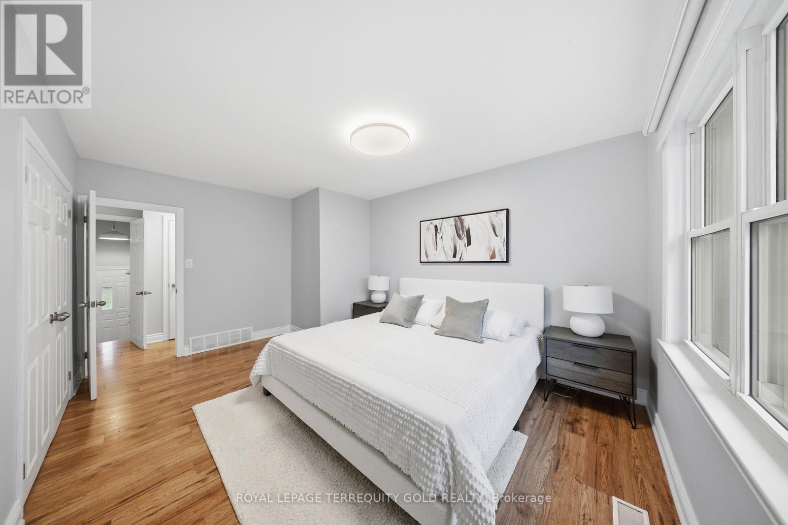 1124 Kent Avenue, Oakville, Ontario  L6H 1Z8 - Photo 16 - W13005584