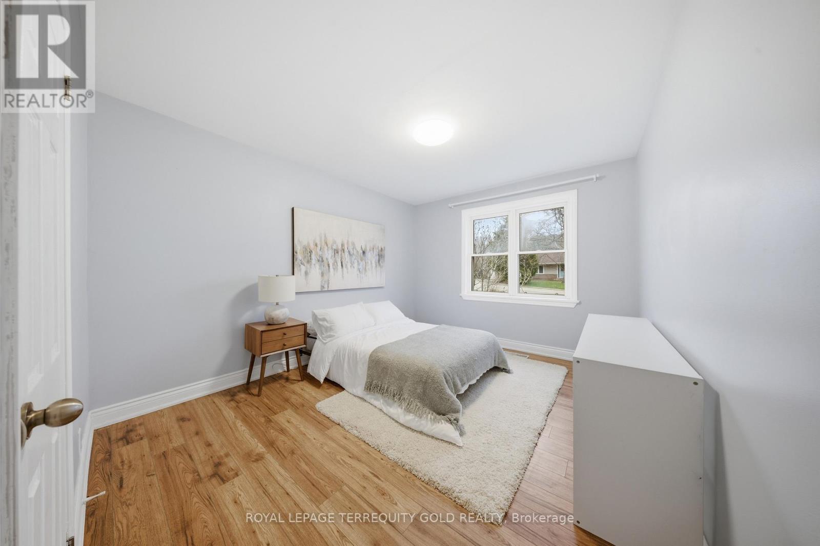 1124 Kent Avenue, Oakville, Ontario  L6H 1Z8 - Photo 17 - W13005584