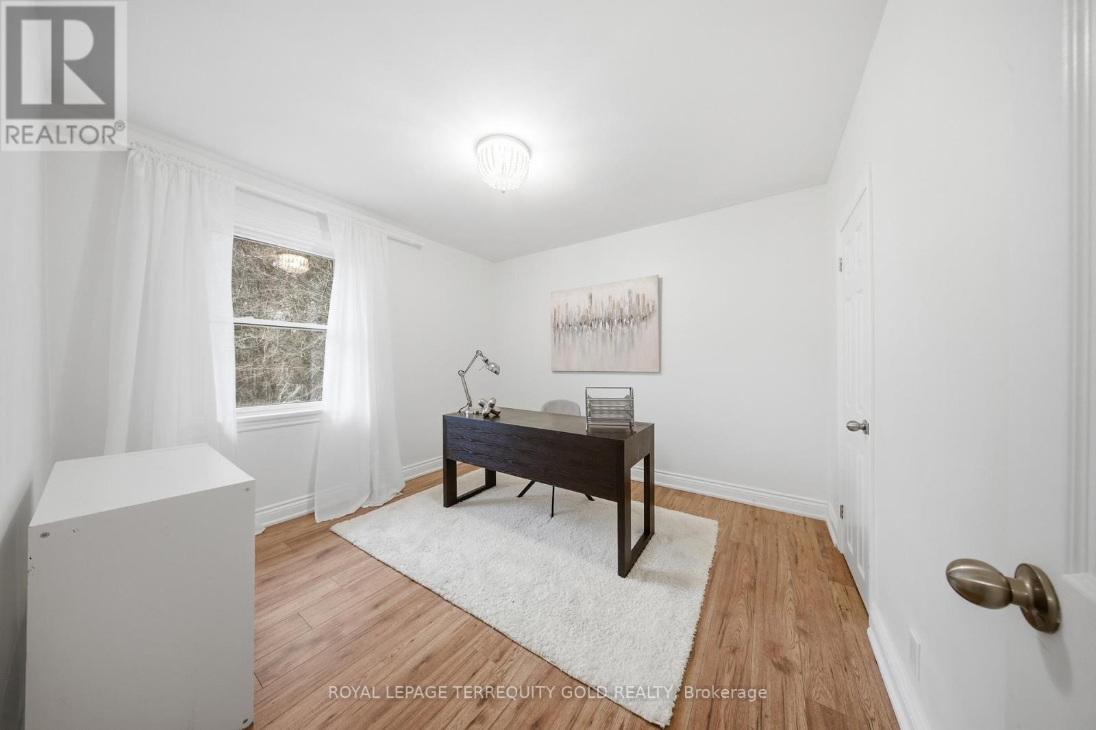 1124 Kent Avenue, Oakville, Ontario  L6H 1Z8 - Photo 18 - W13005584