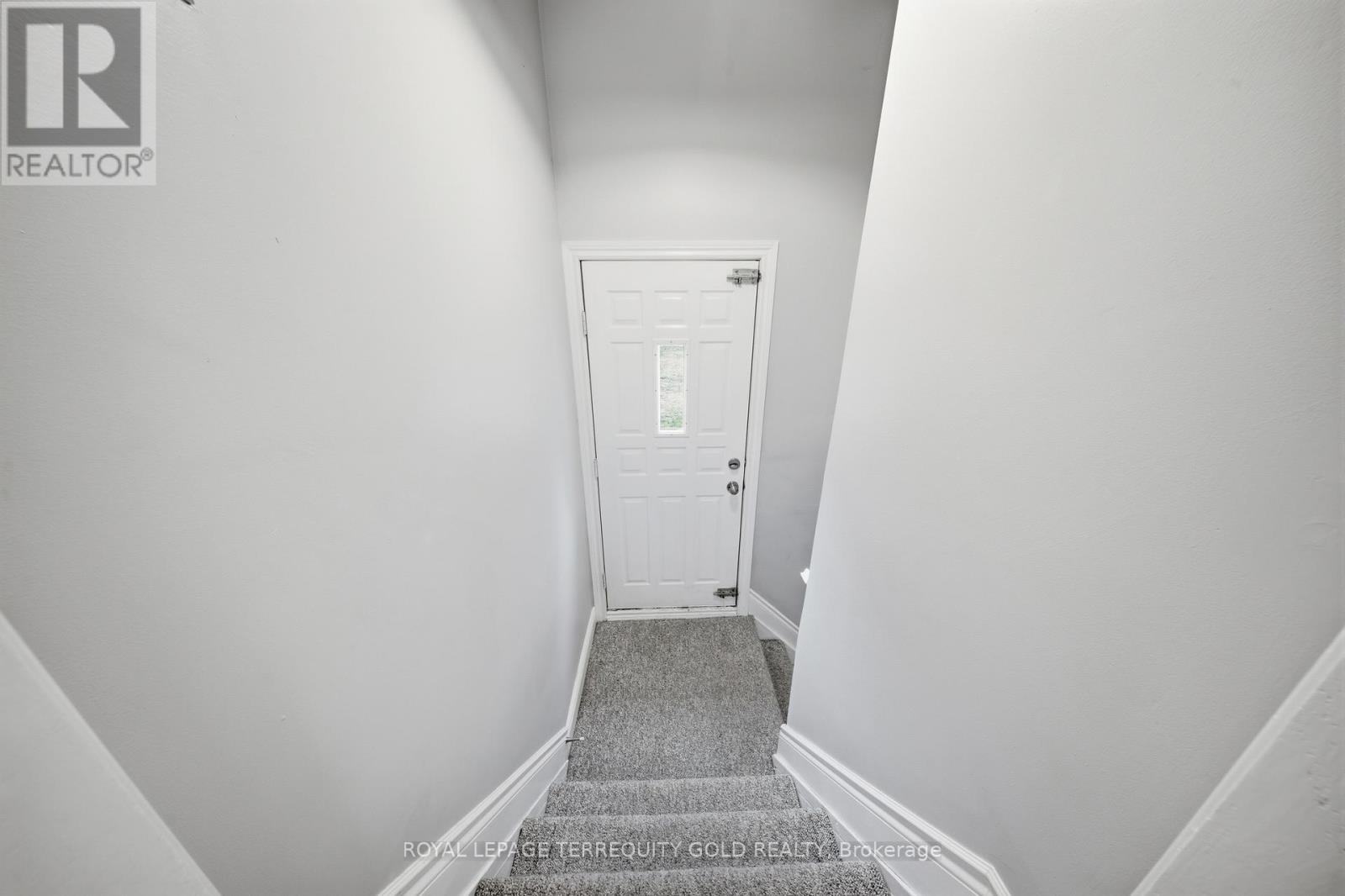 1124 Kent Avenue, Oakville, Ontario  L6H 1Z8 - Photo 21 - W13005584