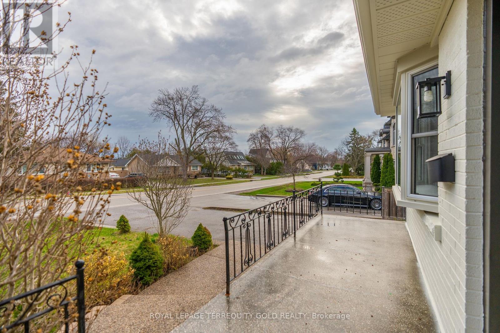 1124 Kent Avenue, Oakville, Ontario  L6H 1Z8 - Photo 29 - W13005584