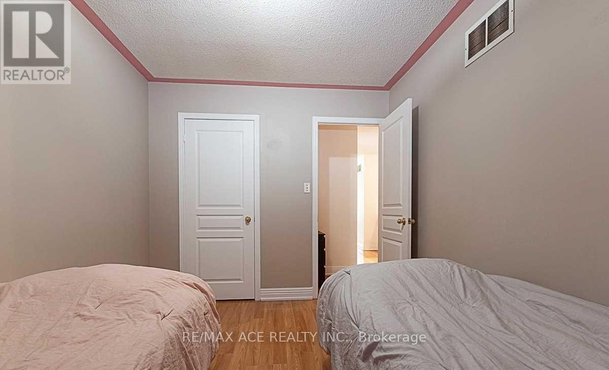 36 Mauve Drive, Brampton, Ontario  L6P 2M8 - Photo 25 - W13005598