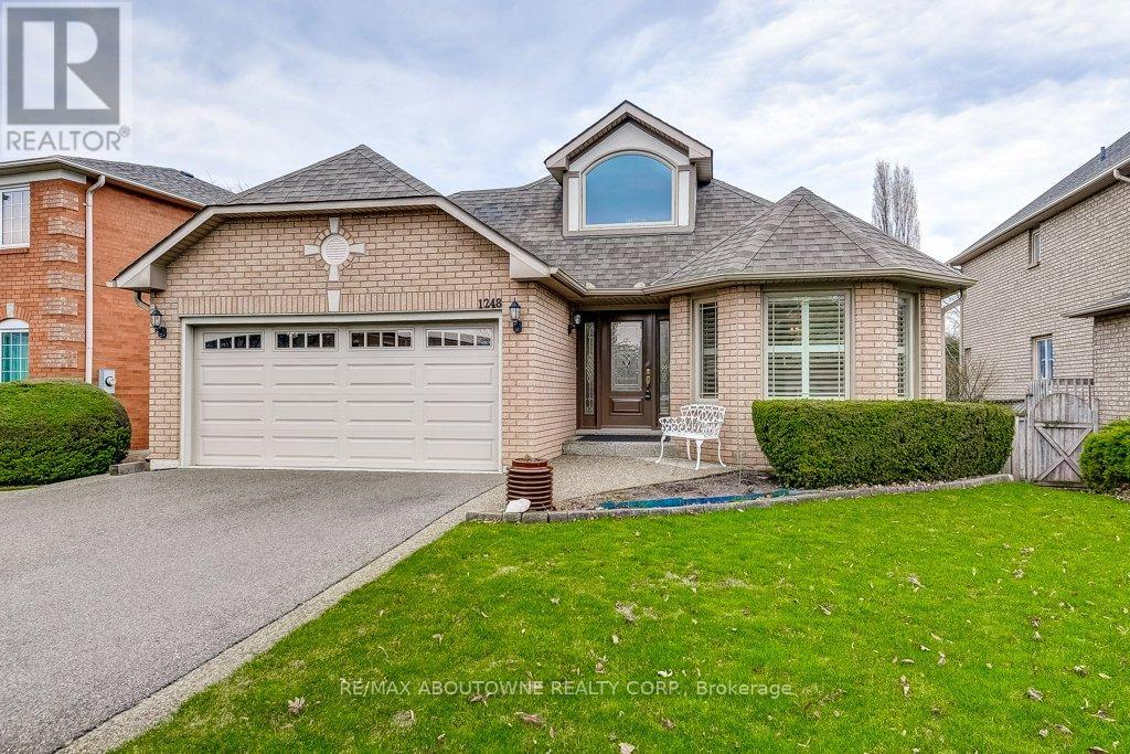 1248 HERITAGE WAY, Oakville, Ontario
