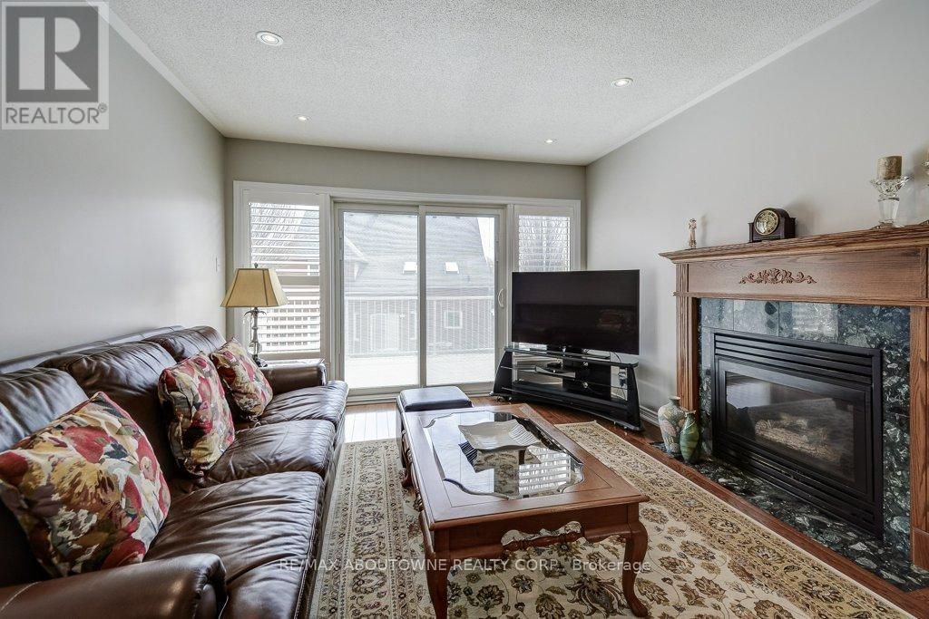 1248 Heritage Way, Oakville, Ontario  L6M 2T6 - Photo 18 - W13005628