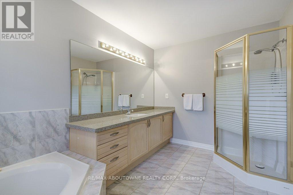 1248 Heritage Way, Oakville, Ontario  L6M 2T6 - Photo 24 - W13005628