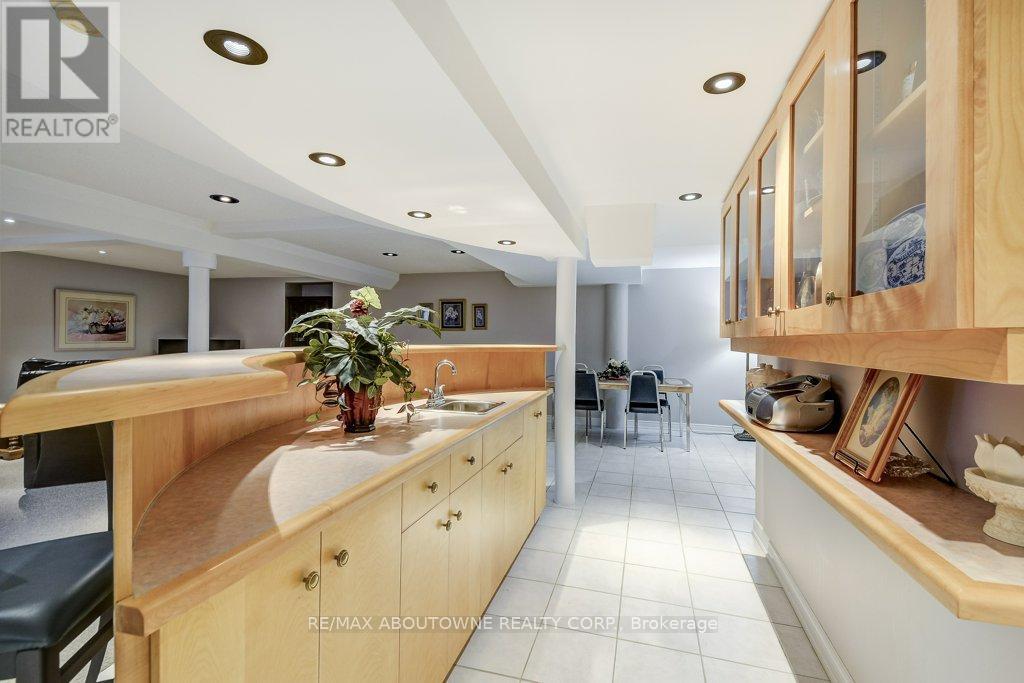 1248 Heritage Way, Oakville, Ontario  L6M 2T6 - Photo 31 - W13005628