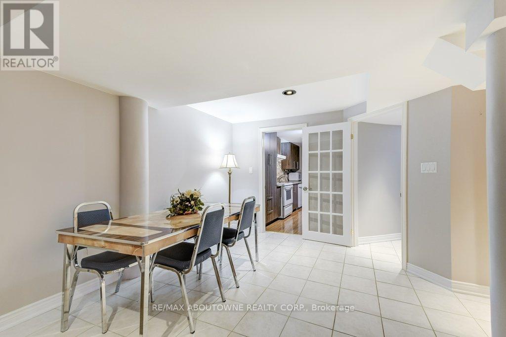 1248 Heritage Way, Oakville, Ontario  L6M 2T6 - Photo 39 - W13005628