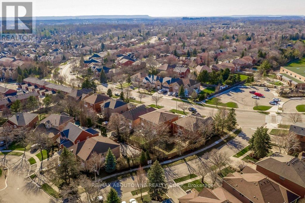 1248 Heritage Way, Oakville, Ontario  L6M 2T6 - Photo 50 - W13005628