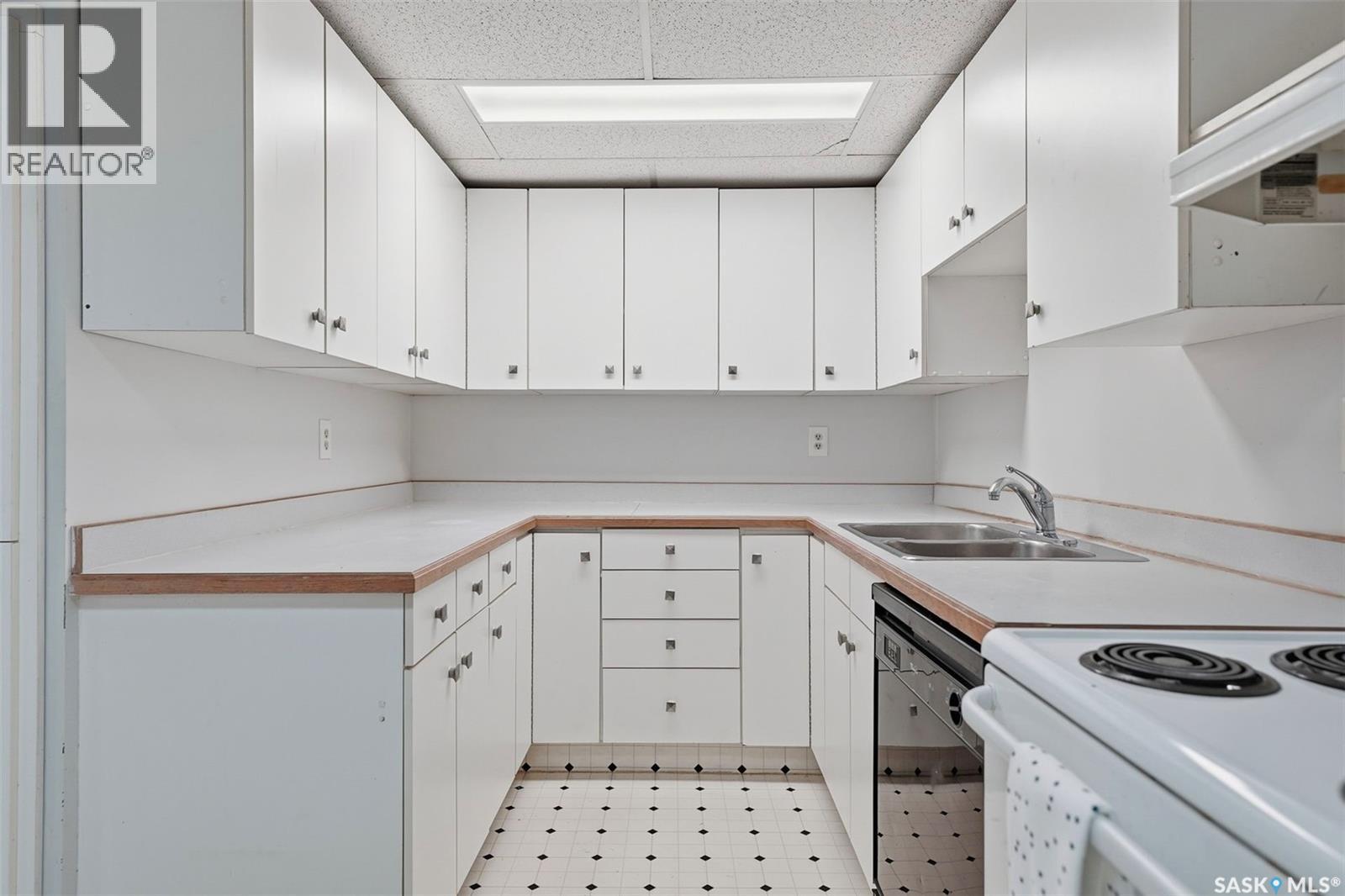 56 Welker Crescent, Saskatoon, Saskatchewan  S7H 3M4 - Photo 24 - SK033079