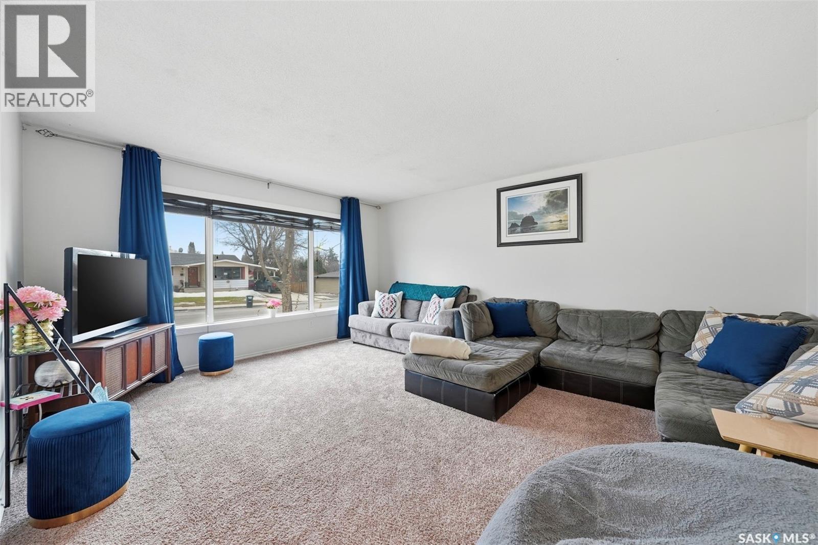 56 Welker Crescent, Saskatoon, Saskatchewan  S7H 3M4 - Photo 5 - SK033079