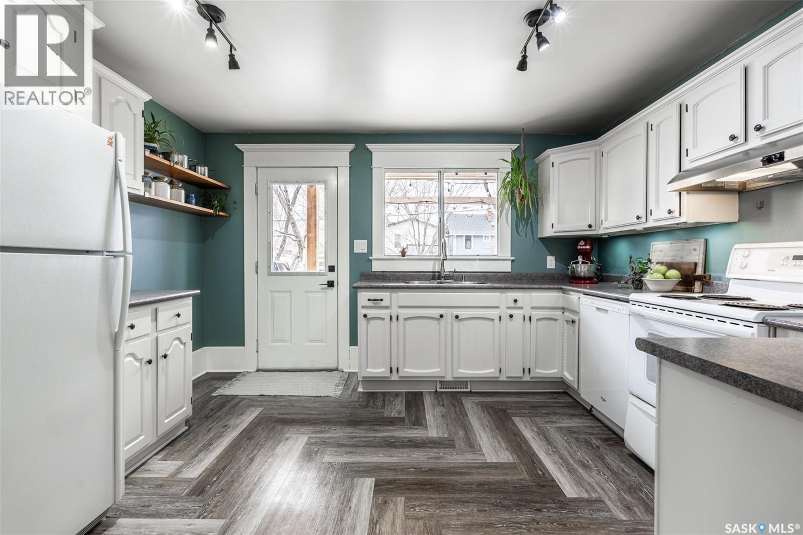 215 27th Street W, Saskatoon, Saskatchewan  S7L 0J4 - Photo 17 - SK032930