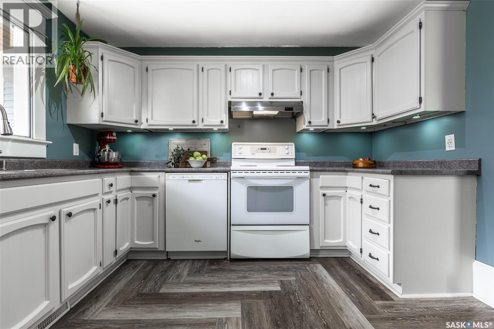 215 27th Street W, Saskatoon, Saskatchewan  S7L 0J4 - Photo 19 - SK032930